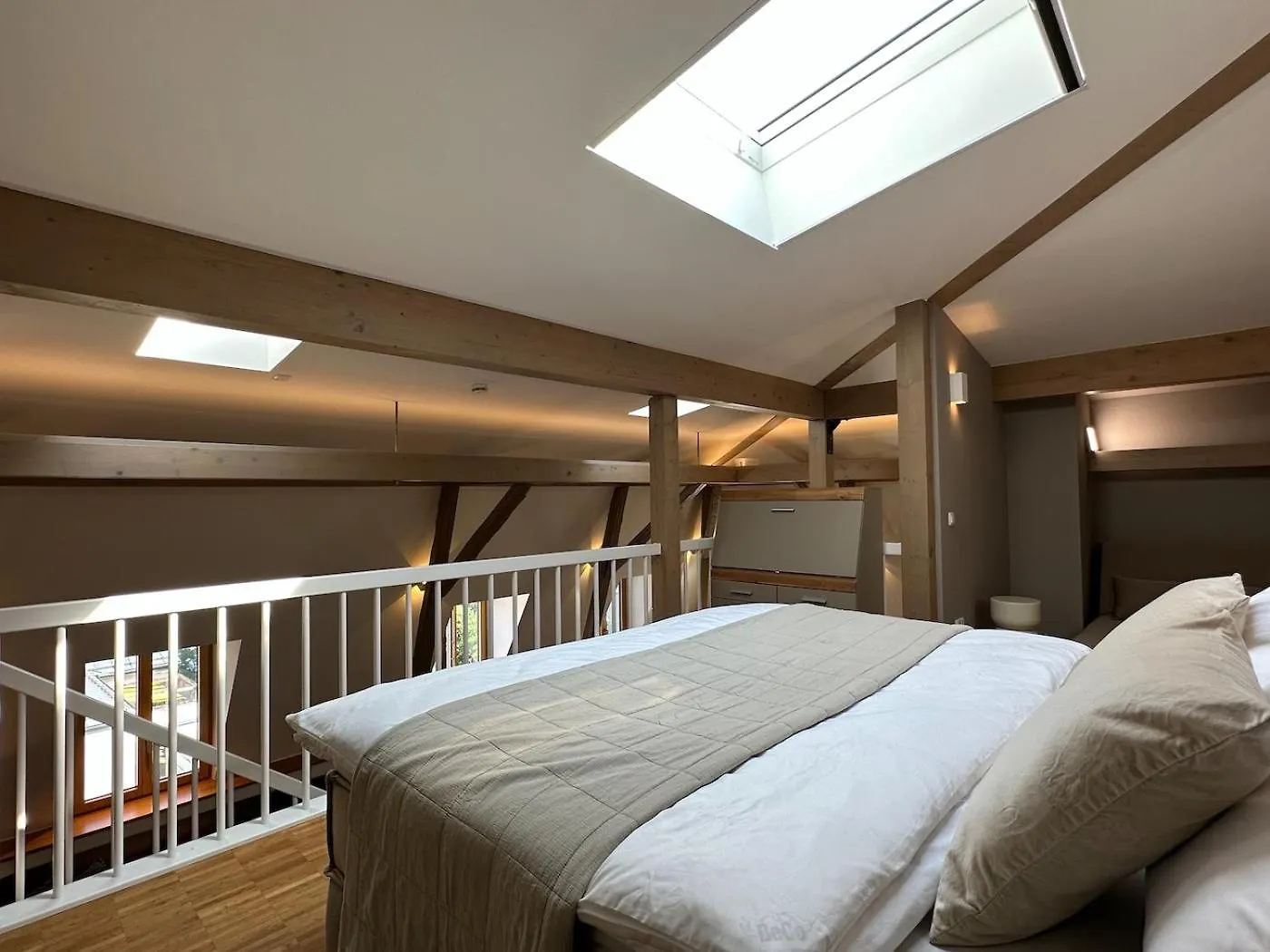Appartamento Truly - Viel Platz Fuer Business & Familie - Modern, Garage, Fahrstuhl Augusta