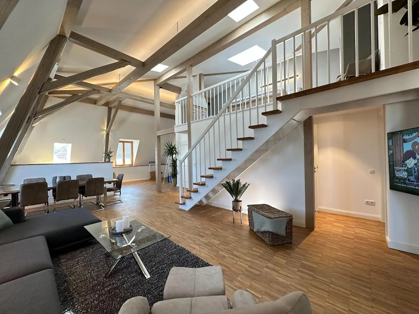 Appartamento Truly - Viel Platz Fuer Business & Familie - Modern, Garage, Fahrstuhl Augusta
