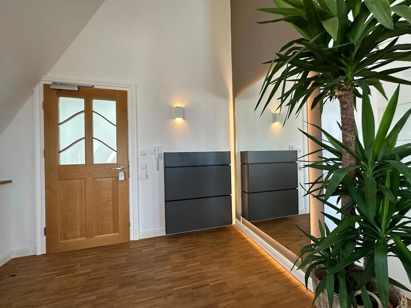 Appartamento Truly - Viel Platz Fuer Business & Familie - Modern, Garage, Fahrstuhl Augusta Germania