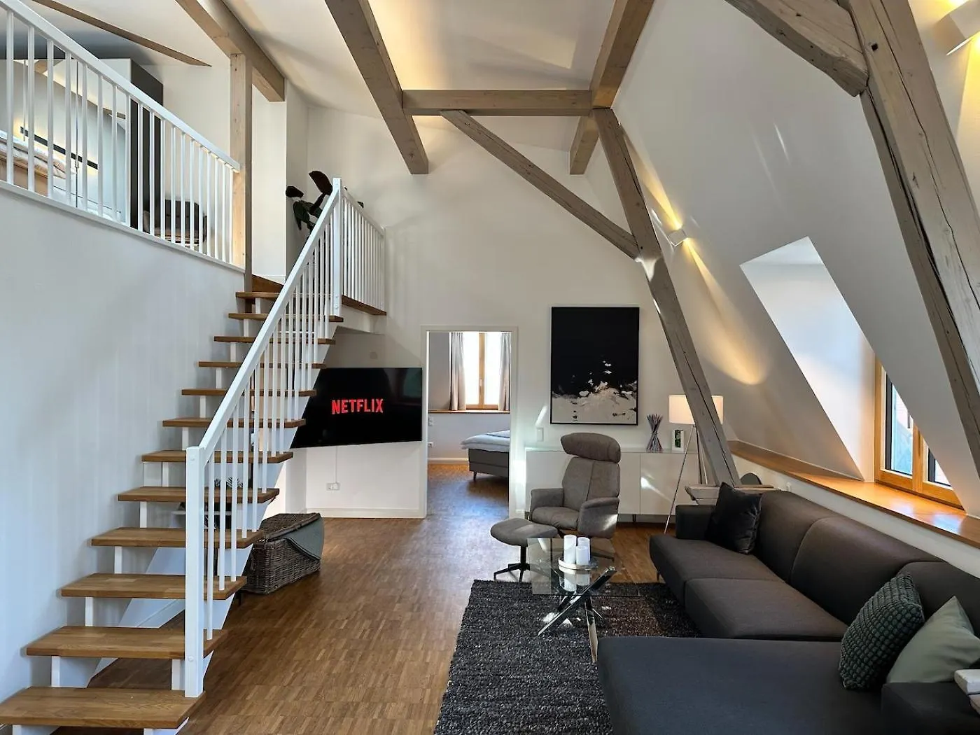 Truly - Viel Platz Fuer Business & Familie - Modern, Garage, Fahrstuhl Apartment Augsburg Germany