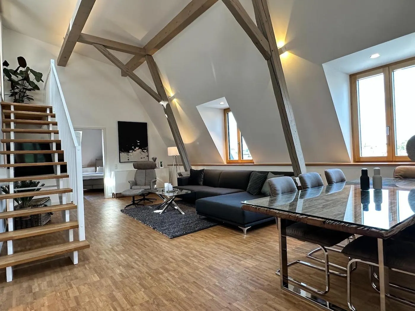 Appartamento Truly - Viel Platz Fuer Business & Familie - Modern, Garage, Fahrstuhl Augusta